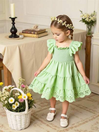 SHEIN Vintaside Kids 女小童鏤空荷葉邊多層下擺連衣裙