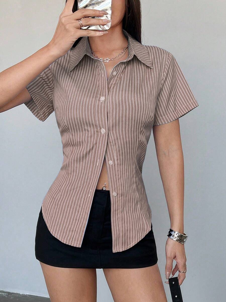 Flirla 蓝色条纹修身休闲办公室女士短袖衬衫