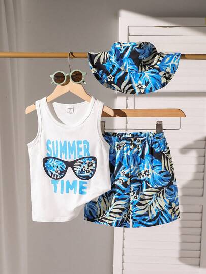 2 件套年轻男孩休闲椰子树、太阳镜标语印花无袖背心和热带植物全身印花短裤带帽子套装，适合日常休闲、度假、运动、户外、夏季返校季节