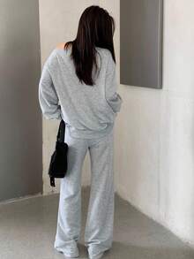 少女春冬基本款针织纯灰色宽松露肩不对称领口长袖运动衫和喇叭裤运动套装，两件套服装 - 灰色 - 查看 7