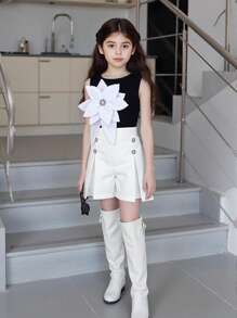 Ensemble de commutation élégant pour jeune fille composé d'un débardeur noir décoré de fleurs 3D et de shorts blancs - Noir et Blanc - Voir 1