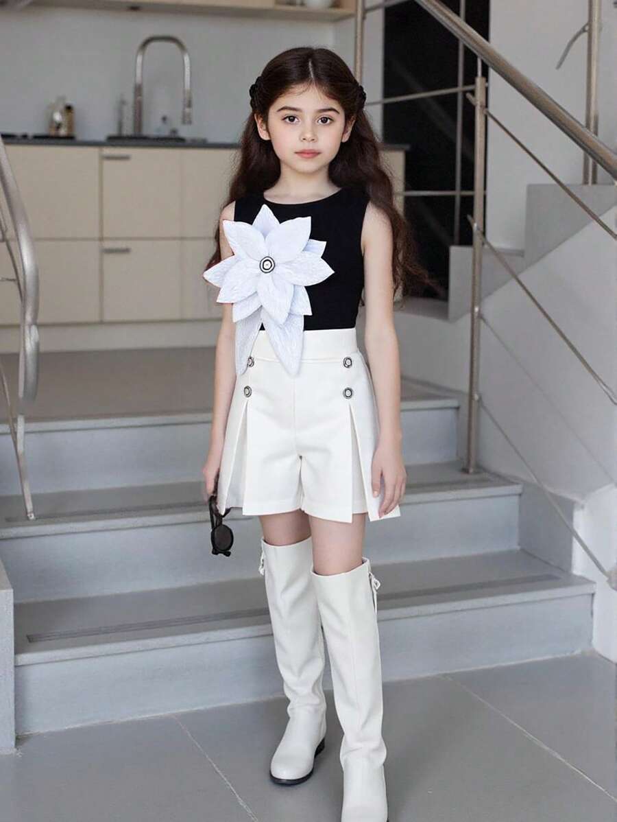 Ensemble de commutation élégant pour jeune fille composé d'un débardeur noir décoré de fleurs 3D et de shorts blancs - Noir et Blanc - Voir 1
