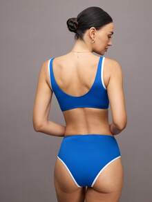 Activina 女式撞色饰边扭纹前开式比基尼泳装