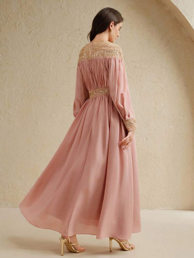 Nouvelle arrivée printemps/été 2025 Robe de soirée élégante plissée avec broderie perlée Top de gamme