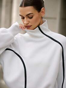 Hanevo Women's Fashion Colorblock Zipper Fleece Turtleneck Lantern Sleeve Sweatshirt Fall Cloth For Women