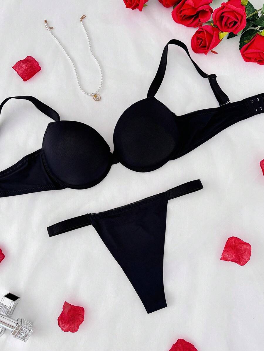 1pc Women's Solid Color Comfortable Underwear Set (With Underwire) - Black - View 1