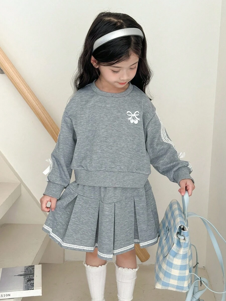 SHEIN Little Byeori Kleine Mädchen Lässig Set aus Sweatshirt mit Schleifen-Stickerei und Minirock