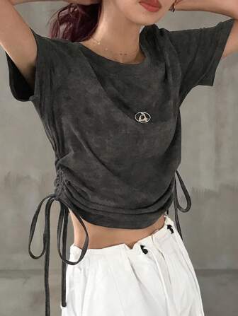 FRIFUL Women's Tie-Dye Crew Neck Metal Decor Hem Side Slit Drawstring Casual Versatile T-Shirt, Suitable For Vacation