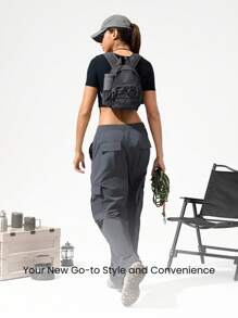 GLOWMODE Mochila pequeña de uso diario y casual con 5L de capacidad, bolsillos exteriores laterales, correas reflectantes ajustables - Gris Oscuro - Ver 2