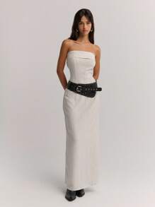 Nöista 这款极简主义细条纹吊带长裙时尚又现代。它采用合身的紧身胸衣和纤细的肩带，非常适合商务休闲女性、教师装扮，或作为过渡到冬季的秋季主打服装。 - 白色 - 查看 6