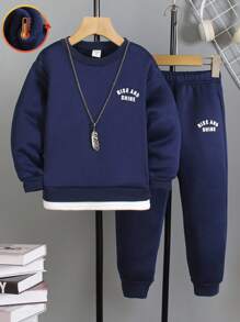 SHEIN 2pcs/Set Young Boys' Casual 2 In 1 Letter Print Round Neck Long Sleeve Top And Loose Shorts Set, Layered Design With Refined Letter Print, Adds A Casual Fashionable Touch, Relaxed Fit Ankle Length Pants, Soft & Comfortable Fabric Suitable For Mall, School, Sports, Party, Park And Back To School Season Fall Winter