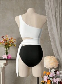SHEIN Swim 夏季海滩双色镂空结侧单肩连体泳衣性感连体泳衣白色泳衣 - 黑與白 - 查看 9