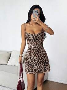 SHEIN EZwear Damen sexy Leopard Muster Taille raffende Trägerkleid Mini, Sommer