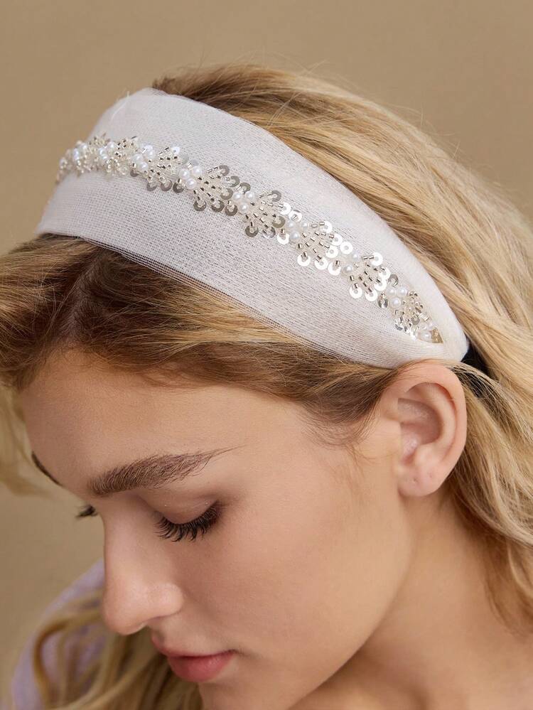 BANDEAU BLANC EN MAILLE AVEC STRASS ET FAUX PERLES