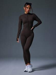 Easithlete Women's Solid Color Regular-Shoulder Fitted Lifting Ribbed Zipper Long Sleeve Jumpsuit Compression Jumpsuit Shaping Seamless Workout Jumpsuits Compression Bodysuit Women Tummy Control Jump Suit Seamless Yoga Jumpsuit - Mocha Brown - View 4