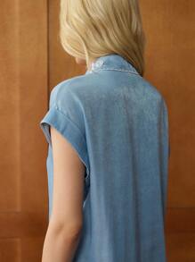 Écloséra 镂空领绣花纽扣前休闲短袖衬衫，夏季 - 藍色 - 查看 2