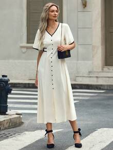 EMERY ROSE 女装新款春夏设计感杏色撞色黑色V领荷叶边袖撞色抽绳腰带A字廓形修身开衩休闲度假高端优雅气质连衣裙