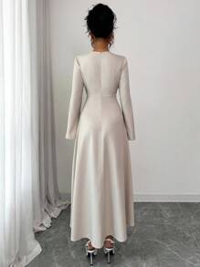 Siren Gaze 新款收腰长袖纯色圆领常规肩部中长连衣裙，女士秋季连衣裙，冬季优雅晚礼服 - 杏色 - 查看 2