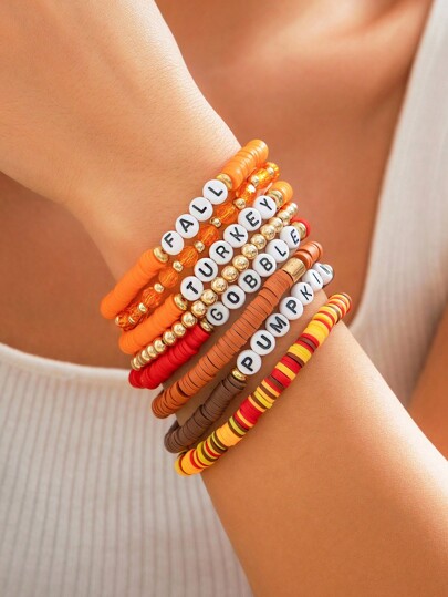 Fairycore 8 pièces/set Bracelets de charme en argile polymère avec perles et lettres de Thanksgiving, bracelets de charme faits main avec feuille d'érable et citrouille, bijoux d'automne et de Thanksgiving, cadeau pour épouse/fille, Halloween
