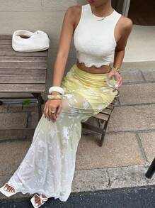 SHEIN EZwear 2025 Women's Casual Fashionable Fairycore Graphic Sexy Solid Color Jacquard Cropped Boho Tank Top, Summer Country Concert Vacation Top Going Out Tops Going Out Boho Women Western For Women - White - View 3