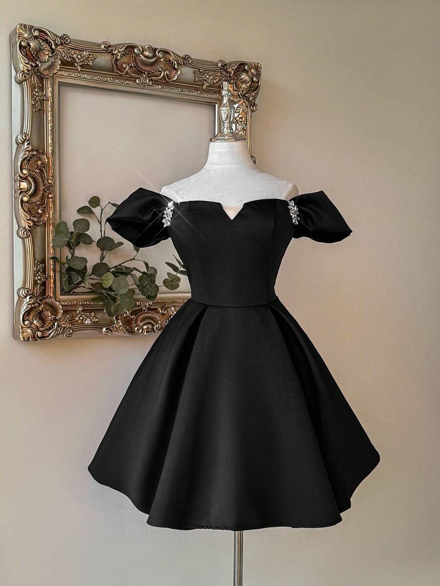 Lovelzi Elegant Black Satin Off Shoulder V-Neck Shoulder Luxury Three-Dimensional Rhinestone-Embellished A-Line Tutu Dress With Adjustable Straps On The Back, Suitable For Dates, Beach Vacations, Singles, Birthdays, Coming-Of-Age Ceremonies, Parties, Graduation Homecoming Season, Wedding Guests, Women Prom Dresses, Party Dress