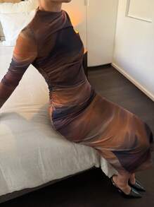 Lavishia 立领扎染印花长袖修身中长连衣裙 - 彩色 - 查看 5