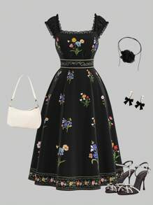 SHEIN MOD Plus Size Women's Elegant Floral Print Black Bell Sleeve Maxi Dress, Basic, Simple, Romantic, Daily, Office, Party, Music Festival, Afternoon Tea,Renalssance Dress,Teacher Dress,Homecoming Dresses, Black Floral Dress, Vintage Dress, Garden Dress, Wildflower Dress, French Dress - Black - View 6