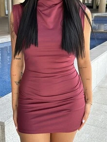 Lucia Bellido Vestido ajustado de color liso y plisado sin mangas - Burdeos - Ver 3