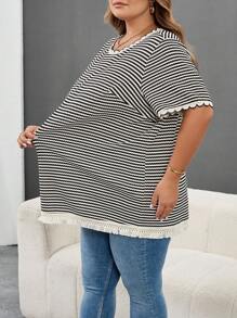 SHEIN CURVE+ 大码休闲学院风条纹T恤，秋季/假日女装，秋冬款，CURVE PLUS - 黑與白 - 查看 4