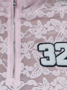 TypaGal 这款粉色蕾丝拉链时尚女式衬衫将运动元素与浪漫蕾丝完美融合。它是一款引人注目的女士社交衬衫或时尚上衣，适合在别致的秋季夜晚盛装打扮或休闲装扮。