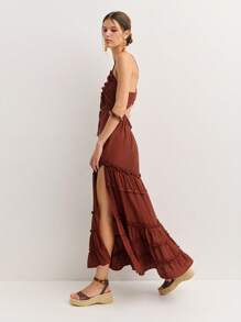 Nöista 层叠式长裙，荷叶边细节，胸部系带。轻盈飘逸的面料，完美契合圣约翰节、节日盛装以及温暖夏日。阳光风格的迷人之选。 - 紅色 - 查看 5