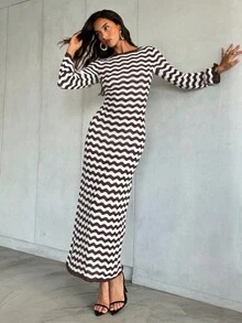 Aloruh 秋冬女士波浪条纹圆领长袖休闲针织连衣裙 - 棕色 - 查看 4