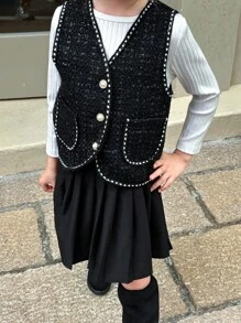 SHEIN Young Girl White Ribbed Crew Neck Long Sleeve Top Paired With Black Vest And Pleated Skirt, Cute & Comfortable Autumn/Winter Set - Black - View 4