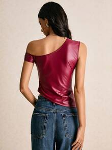 Poéselle 女士优雅贝壳装饰不对称肩上衣，夏季 - 酒紅色 - 查看 2