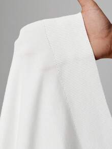 Slaydiva 2025 New Spring/Summer Plus Size Women Vintage Western Resort/Club/Road Trip/Business Casual Dress/Casual/City Vacation/Graduation Date/Elegant Vacation/Women Beach Outfit/Independence Day Ladies/Tea Party Dress/Women Office Wear, Fashion White & Green Striped Polo Collar Long Sleeve With Elastic Waist Wide Leg Pants Long 2 Pieces Set - B In Fall/Winter