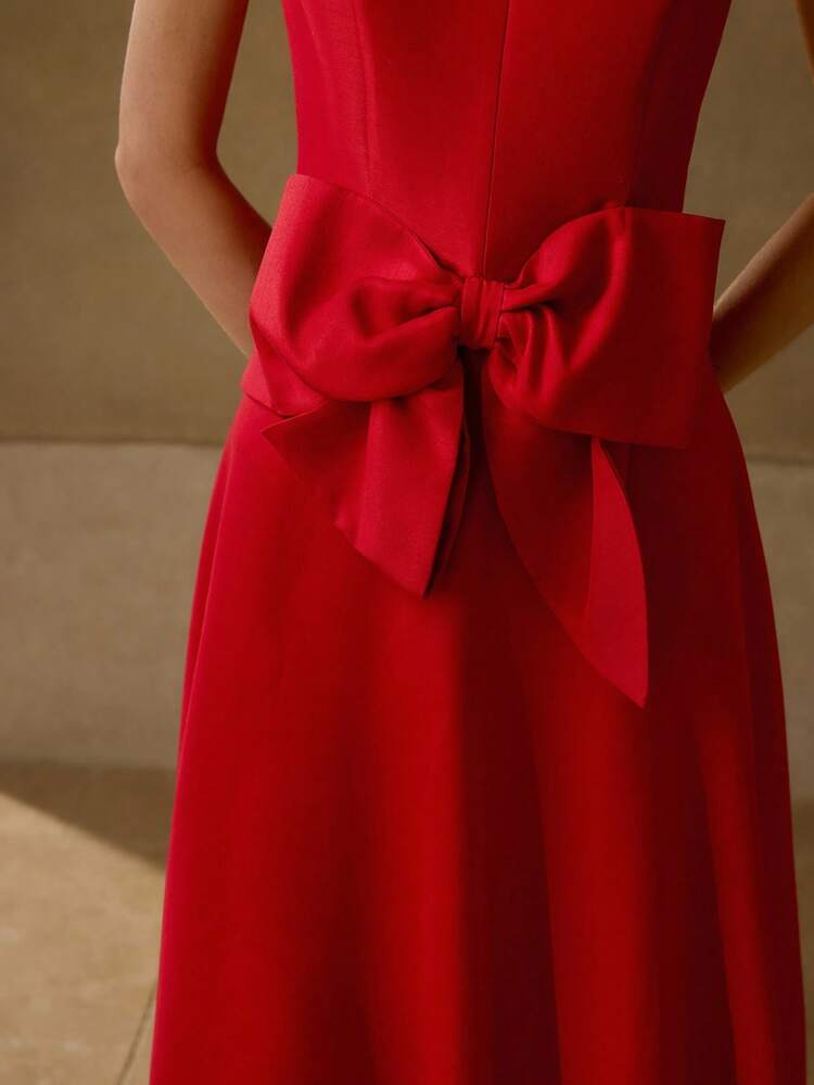 BOW DECOR STRUCTURED SLEEVELESS DRESS