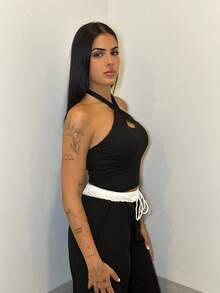 Lucia Bellido Débardeur ajusté d'été pour femme avec col cache-cœur de couleur unie