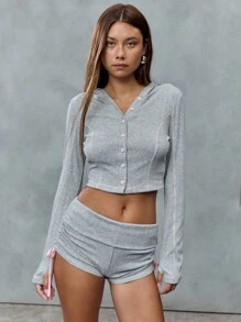 TypaGal This Slim-Fit Cropped Hoodie Features Pink Contrast Buttons And Curved Seams, Blending Comfort With A Feminine Twist. A Cozy Staple For Your Back To School Or Fall Outfits For Women Lineup.