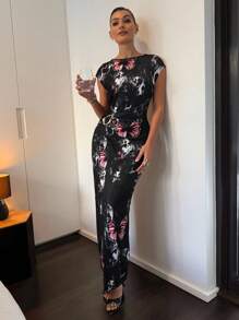 Lavishia Black Leopard Print Elastic Rib Knit Round Neck Short Sleeve Metal Button Decor Waist Fitted Long Dress, Fashionable Influencer Style Sexy Dress - Black - View 4
