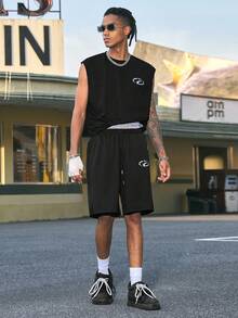 Conjunto de Regata Cropped e Shorts com Cordão e Bolso da AXEPEAK, Roupa Masculina com Estampa Colorida, Streetwear Casual - Preto - Visão 5