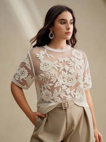 Anewsta 大码女式刺绣圆领短袖时尚针织上衣 - 白色 - 查看 4