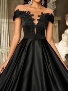 Aureia 优雅奢华黑色露肩超喇叭形仿珍珠刺绣蕾丝贴花透明网眼缎面褶皱连衣裙，适合婚礼、派对、舞会、度假、晚会