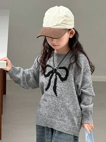 DAZY 年轻女孩休闲日常通勤蝴蝶图案落肩宽松套头毛衣，秋冬