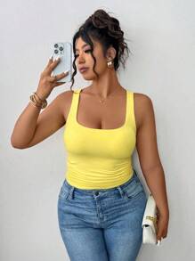 SHEIN PETITE Camiseta de tirantes amarilla de talla grande para mujer con cuello cuadrado y plisados, ajustada