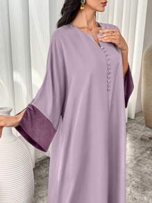 Al Najma 女式 V 领撞色喇叭袖阿拉伯长裙，端庄优雅的全罩式长裙，适合日常休闲/节日/晚会/婚礼宾客 - 紫色 - 查看 5