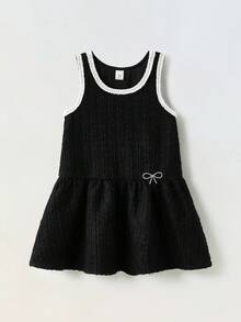 Maija Kids Maija Kids 2 件套年轻女孩经典时尚百搭派对休闲优雅简约白色立领蕾丝长袖 T 恤搭配黑色粗花呢无袖连衣裙饰有金属蝴蝶结饰边