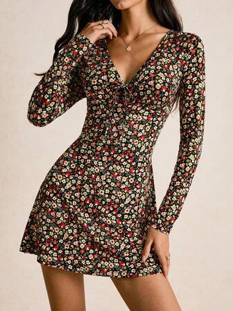 Poéselle Floral Mini Dress,Long-Sleeve Floral Tie-Front Mini Dress,Vintage-Inspired V-Neck Skater Silhouette,Fall Outfits Women,Long Sleeve Floral Dress, Cottagecore Outfit,Fall Date Night Dress, Vintage Floral Print,Boho Skater Dress,90s Flower Dress,Women's Elegant Floral Mini Dress, Suitable For Commuting,Casual Dresses For Women,Fall Dresses For Women