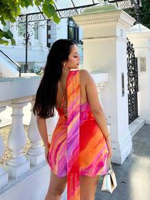 NegzBox Ärmelloses Mini-Etuikleid mit Batik-Print für Damen, modisches Sommer-Outfit mit einem Träger, Sommerkleidung, Strand-Outfits für Damen, Strandurlaub, Urlaubs-Outfits für Damen, Boho, tropischer Urlaub, Damenkleidung, rückenfreies Minikleid mit Blumenmuster und orangefarbenem Farbverlauf, rückenfreie Träger, sexy Date, Urlaub, Strand, Sommer, Sonnenuntergang, Musterdruck