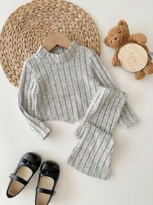 SHEIN 2-Piece Set For Baby Girls, Cute, Versatile, Casual, Warm, Simple Gray Long-Sleeved Turtleneck Top And Elastic Waist Flared Pants Set, Cute Autumn And Winter T-Shirt Set, Cutting-Edge Fashion Design, Can Be Worn Indoors And Outdoors, Versatile Autumn And Winter Warm And Fashionable, Parent-Child Outfit