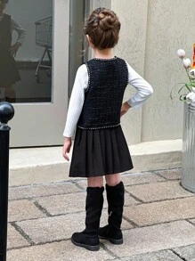 SHEIN Young Girl White Ribbed Crew Neck Long Sleeve Top Paired With Black Vest And Pleated Skirt, Cute & Comfortable Autumn/Winter Set - Black - View 2